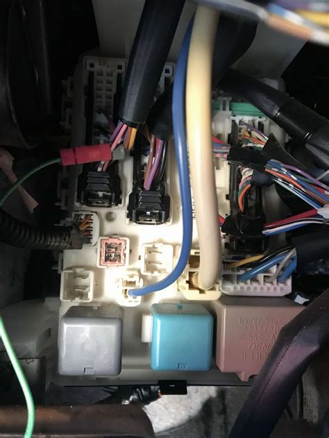 Identifying Components in the Scion TC Headlight Wiring Harness