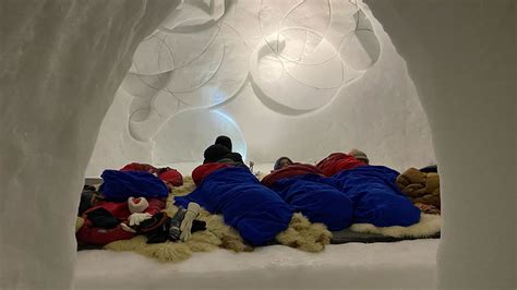 Igloo Interior Night