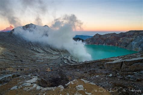 Ijen Descent