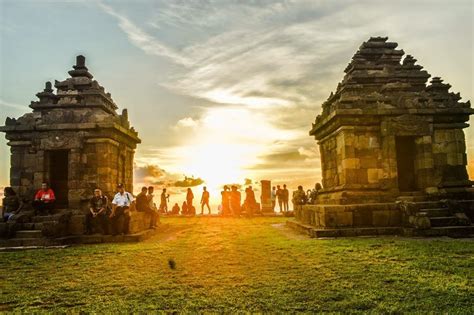 Ijo Temple Sunset