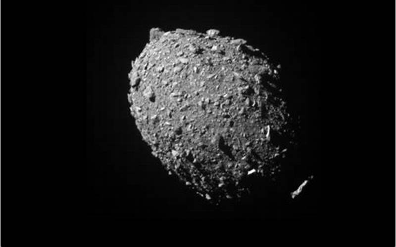 Ilustrasi Teknologi Untuk Melindungi Bumi Dari Asteroid Kecil