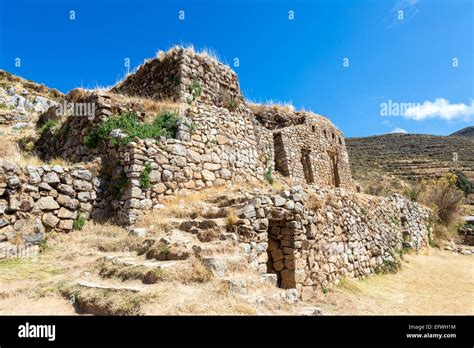 Inca ruins Isla del Sol