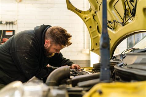 Independent Mechanic Shops and Local Garages