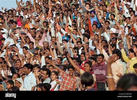 India crowds