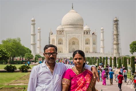 Indian Couple Taj Mahal