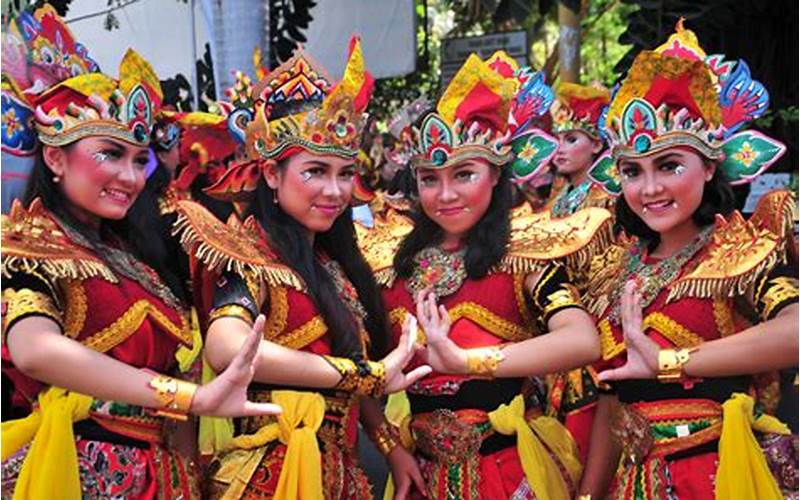 Indonesia Traditions