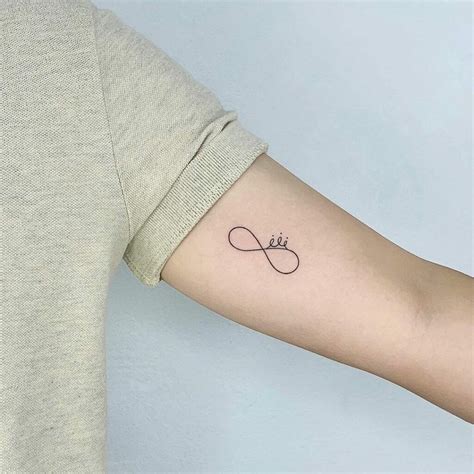 75+ Endless Infinity Symbol Tattoo Ideas & Meaning (2019)