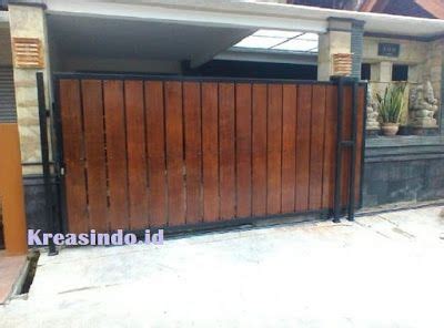 Ini Dia Kelebihan Pintu Pagar Besi Kombinasi Kayu yang Wajib Anda Ketahui