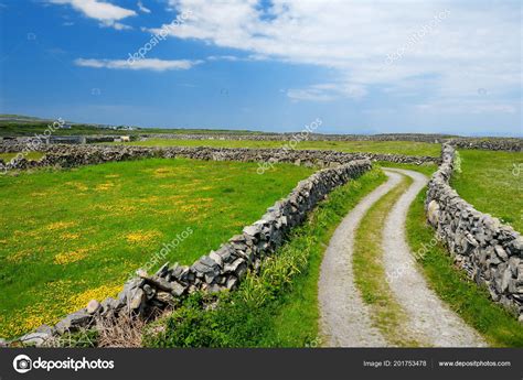 Inishmore Roads