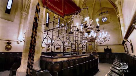 Inside Old New Synagogue