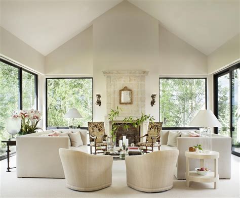 Elegant white living room by Jeffrey Dungan Architects. Villa at Shoal