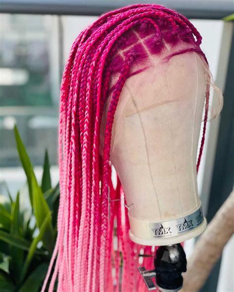 Installation Secrets: Mastering the Pink Braid Look