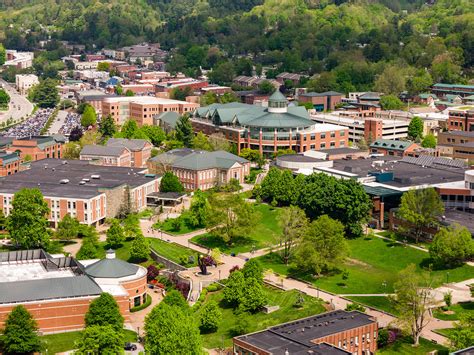 Unleashing the Power of Technology: A Comprehensive Review of the INT 1300 Course at Appalachian State University