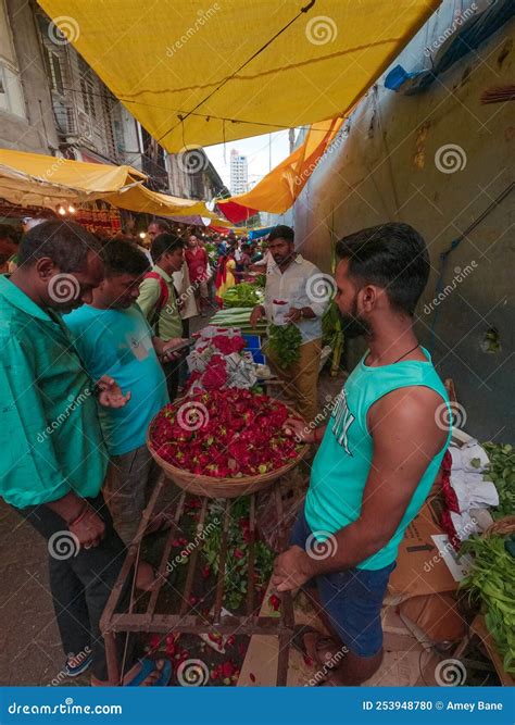 Interacting with local vendors