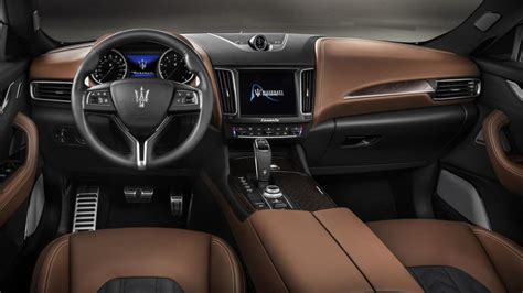 Interior 2022 Maserati Levante