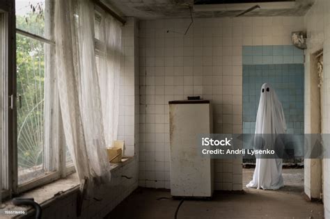 Interior Rumah Hantu