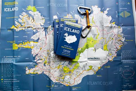 INTERNATIONAL PHOTOGRAPHER / MAP of ICELAND V2 (DETAIL) Carte islande