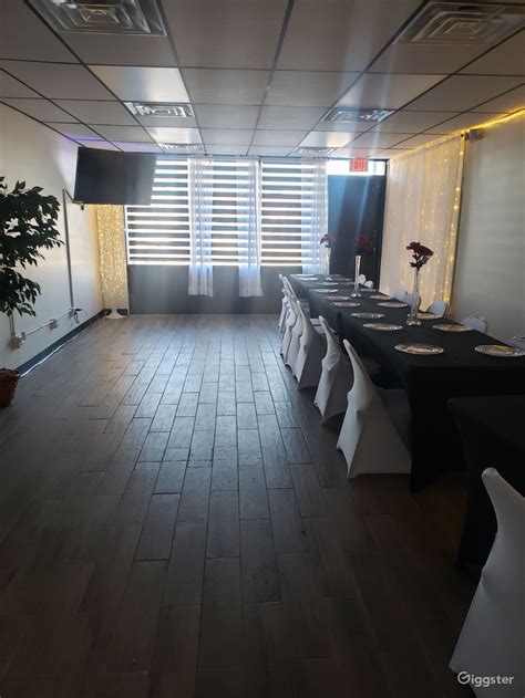 Intimate event space