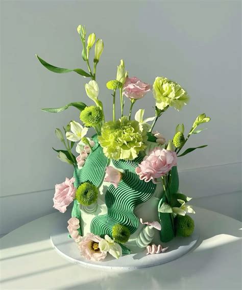 Introduction to Flower Cake Aesthetic