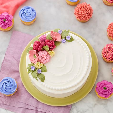 Introduction to Flower Cake Fondant