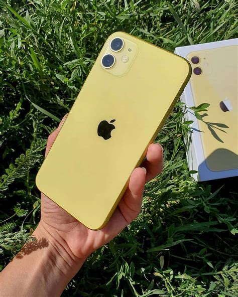 Iphone 12 Yellow