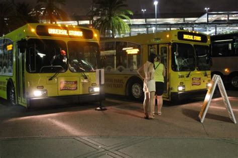 Is There A Bus or Train That Goes From Kissimmee To Universal Studios Orlando?