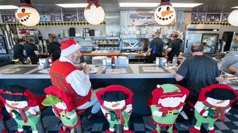 Is Waffle House Open Christmas Day