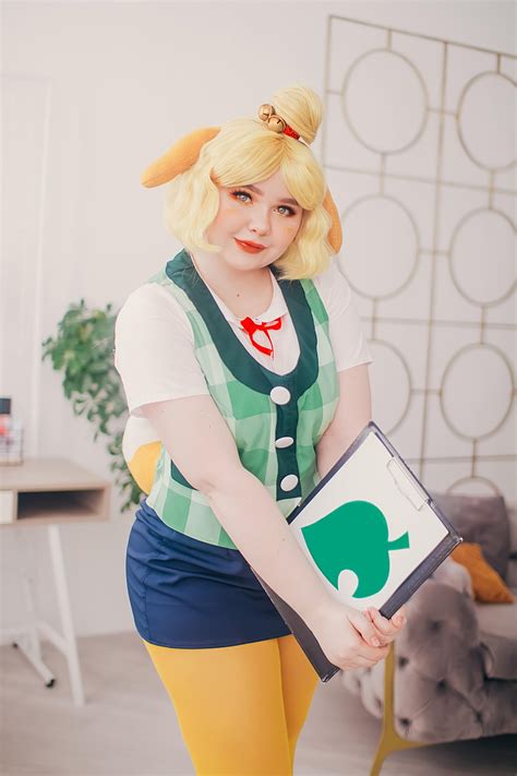 Isabelle Animal Crossing Cosplay