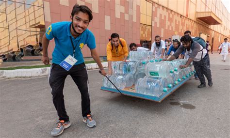 Isha Volunteering Program