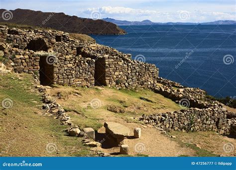 Isla Del Sol Ruins