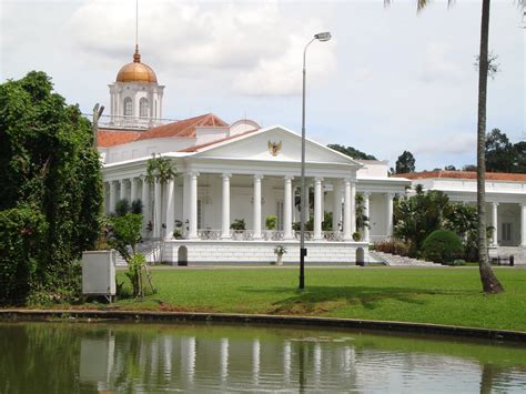 Istana Bogor dan Kebun Raya Bogor