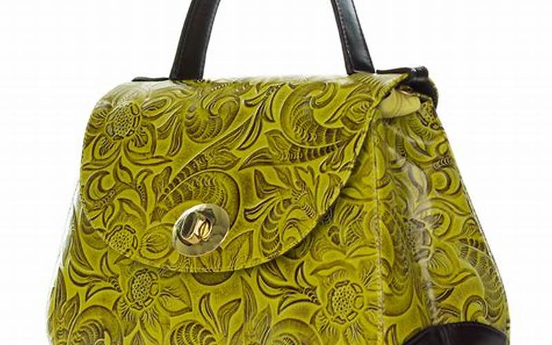 Buying an Italian Handbag: A Guide for Fashion Enthusiasts