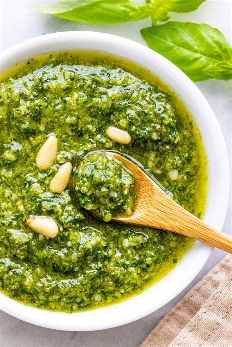 Italian Pesto Making