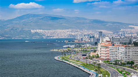 Izmir weather spring