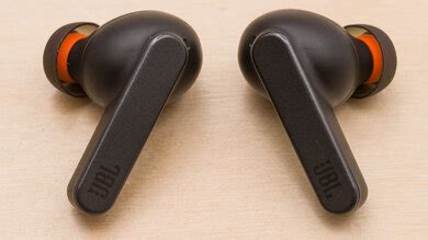 JBL Live Pro Plus: Controls and digital assistant