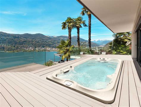 Jacuzzi