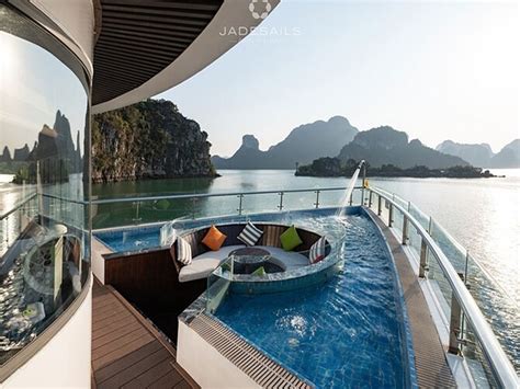 Jade Sails Ha Long Bay Cruise Review: A Day Trip From Hanoi