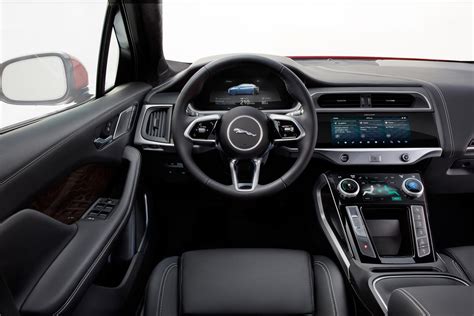 Jaguar I-PACE interior