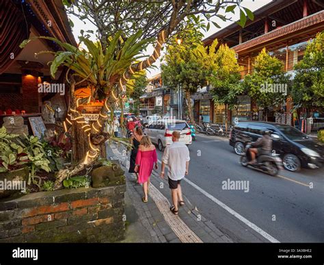 Jalan-Jalan Ubud
