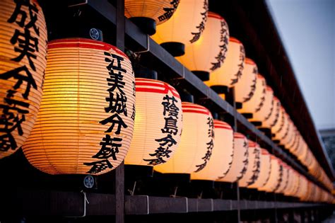 Japan Lantern Wallpaper