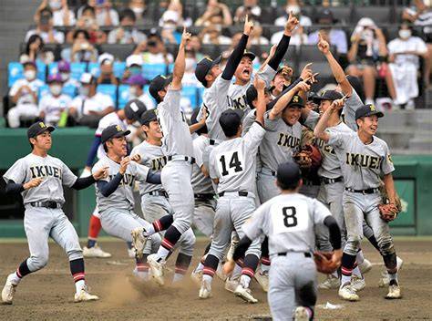 福岡市東区での少年野球公式戦の様子