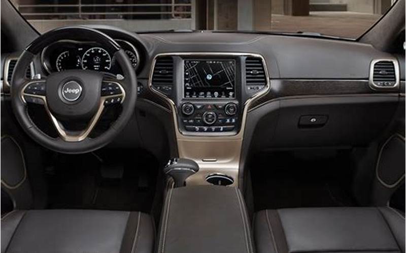 Jeep Grand Cherokee Altitude Interior 2015