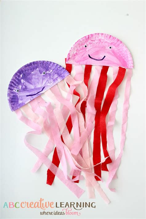 Creating Whimsical Sea Creatures: A Fun Jelly Fish Paper Plate Craft for Kids!