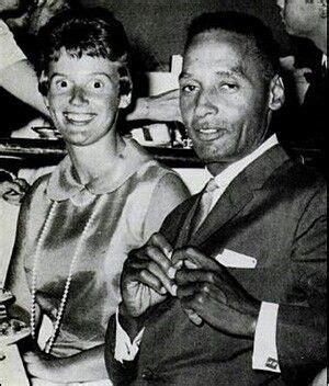 Exploring the Roots of Jennifer Beals: Discovering the Fascinating Story of Her Parents