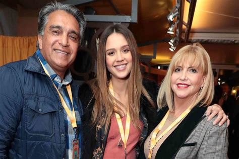 The Unbreakable Bond: A Glimpse into the Upbringing of Jessica Alba by Her Doting Parents