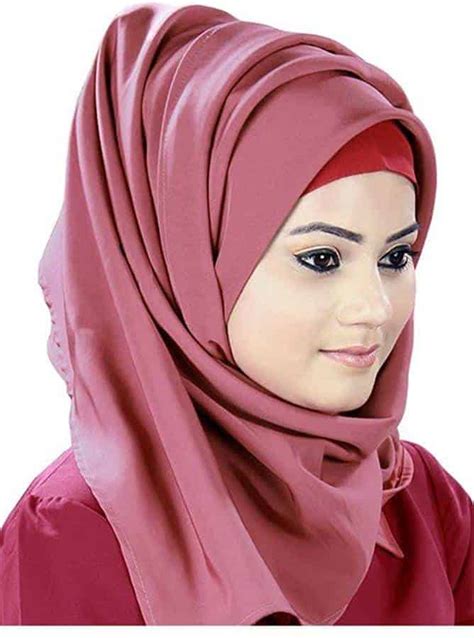 Jilbab Warna Merah Tua