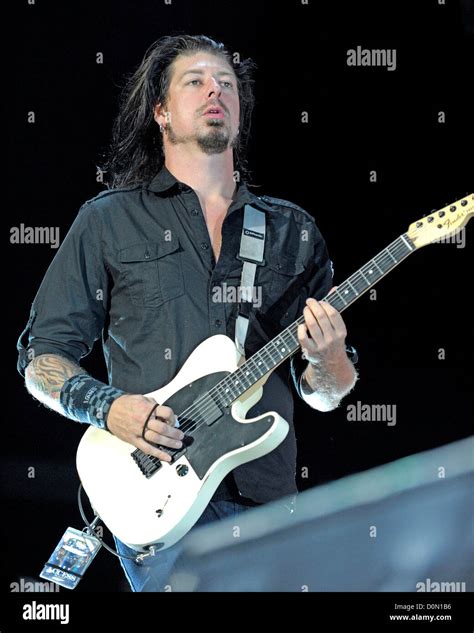 Jim Root Short Hair