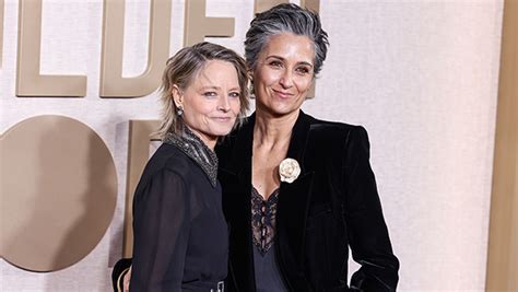 Jodie Foster's Relationship Timeline: Exploring Her Marriages and Partnerships