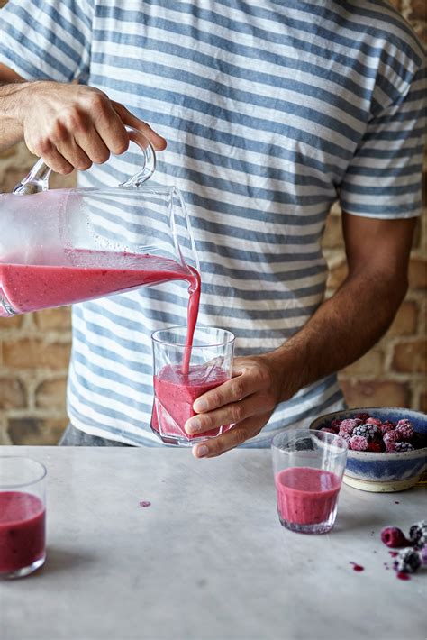 10 Joe Wicks Breakfast Smoothie Recipes To Start Your Day Right