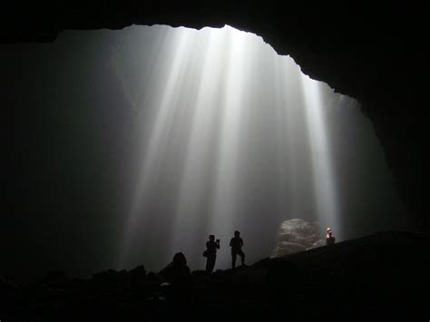 Jomblang Cave sunlight
